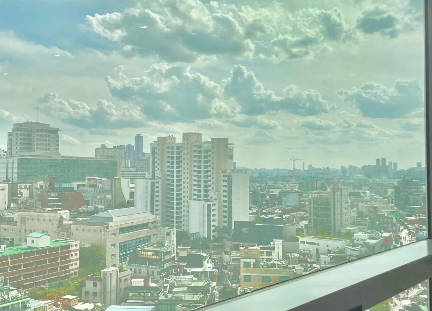 New, 1-Minute Walk From Hongdae Entrance Station, Great Namsan Tower View Apartment Seoul South Korea